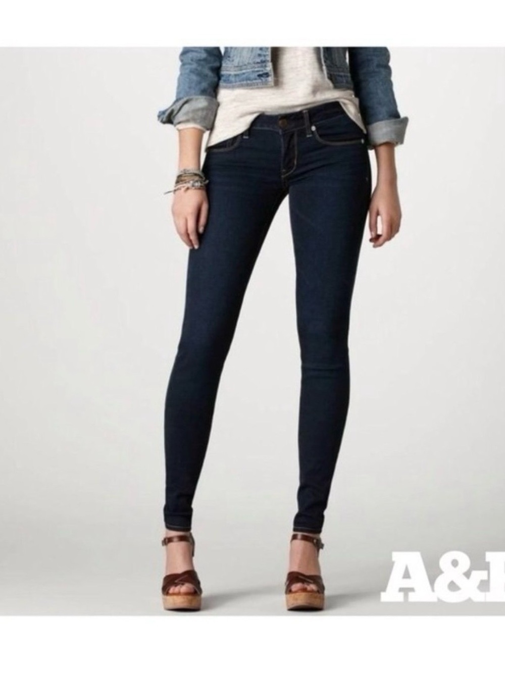Abercrombie & Fitch Dark Wash Skinny Jeans- Like New - low-mid rise